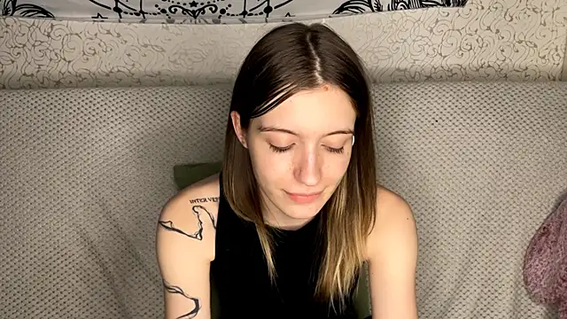 MiriamDongo's cam snapshot