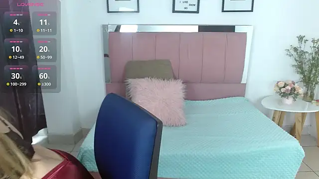 Nahomy_f_Ww's cam snapshot