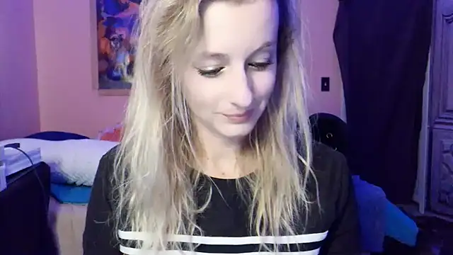 AsiaGoesPro's cam snapshot