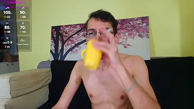 HungEddy live sex cam