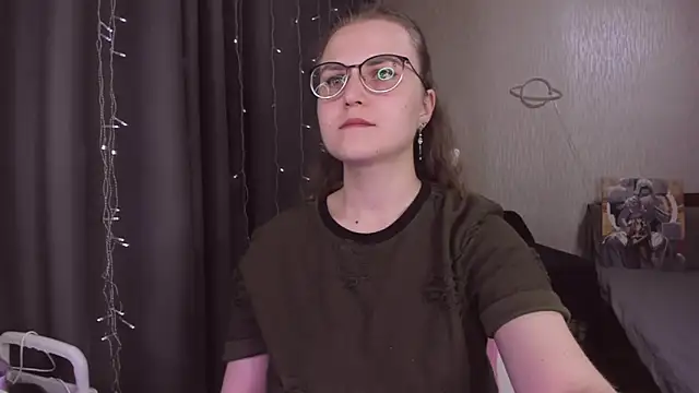 MissBrightShine's cam snapshot