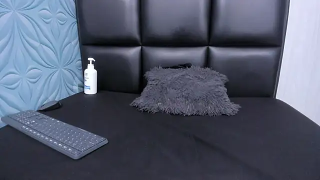 LittleMax23's cam snapshot