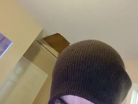 Huntzg23's cam snapshot