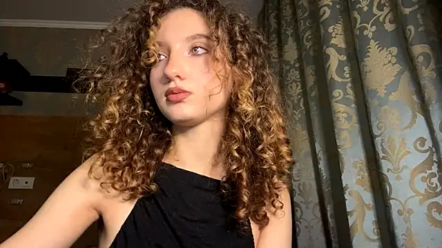 BrocadedEmulsion's cam snapshot