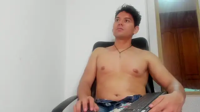 DhannLee's cam snapshot