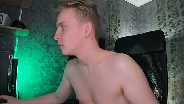 AlexxSweet's Stripchat show and profile