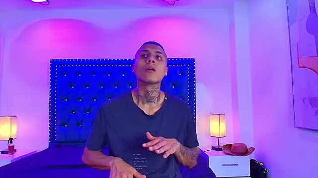 Damian_and_roxanne live sex cam