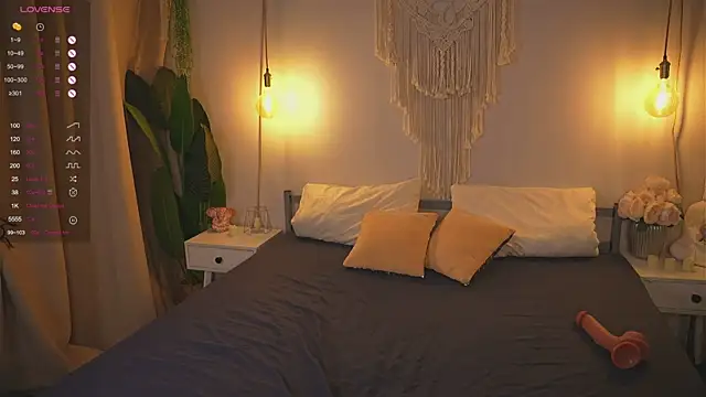 Devilsss_toy live sex cam