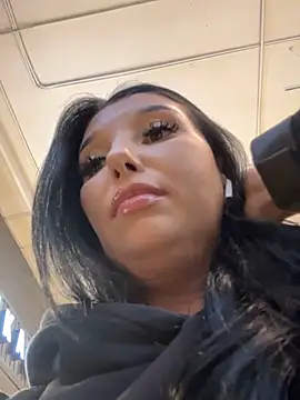 Tisha_Busty live sex cam