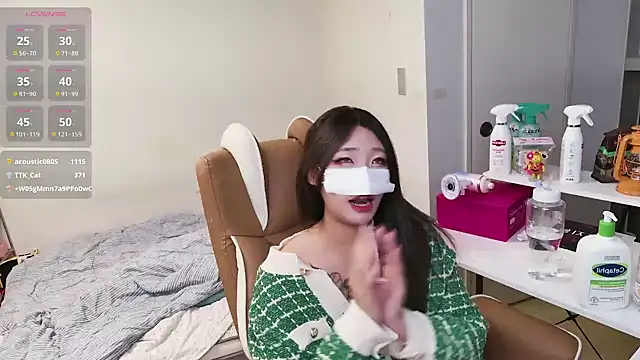 Milk_Sola live sex cam