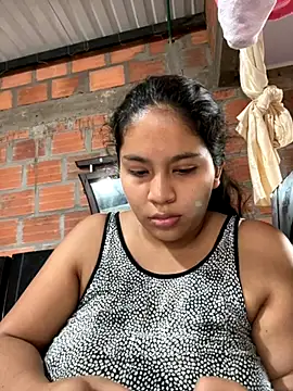 moncerrat_luna live sex cam