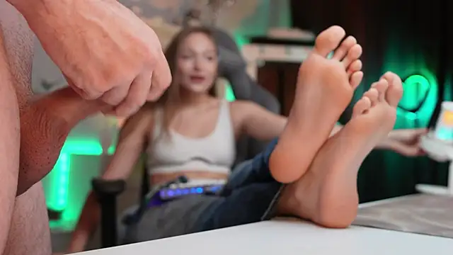 MrsTenderBeast live sex cam