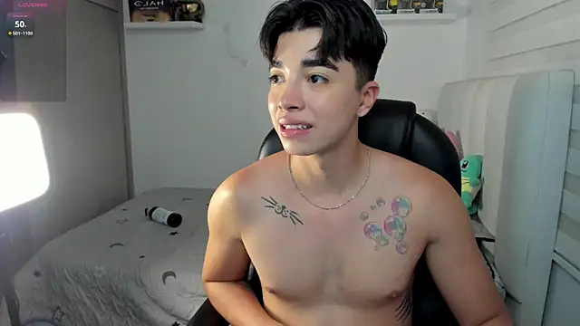 santy7v7 live sex cam