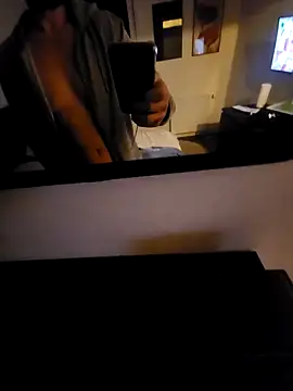 Guitccch live sex cam