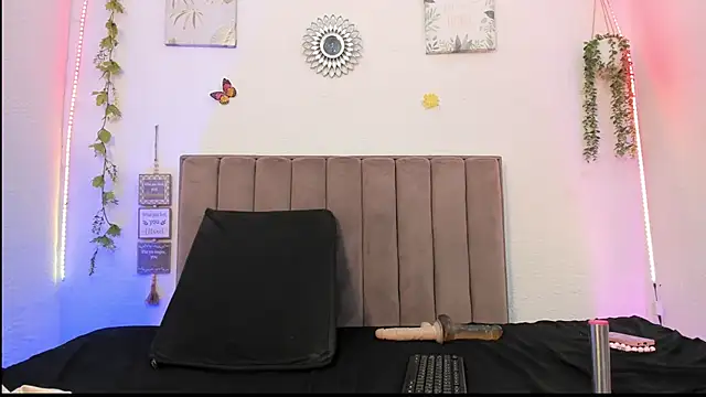 AkariRosetti live sex cam