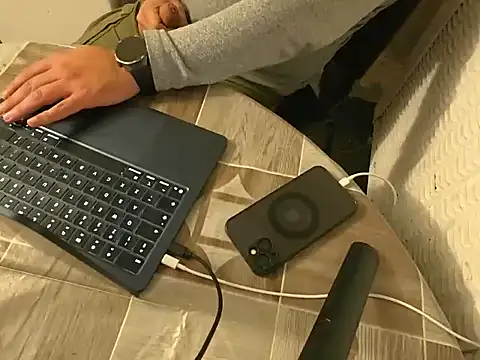 TigerOne19 live sex cam