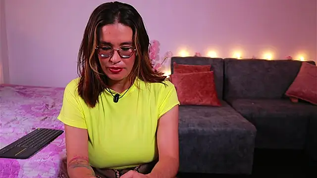 kathieandpovcock1 live sex cam