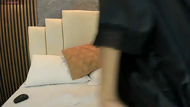 catiusca_reyes_03's cam snapshot