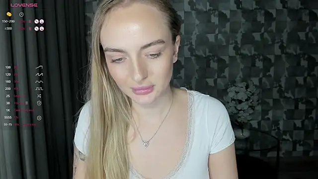 A_delina's cam snapshot