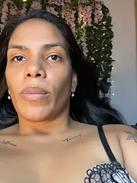 ArielleMillerr-'s cam snapshot