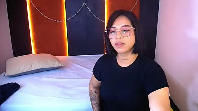 Roxy_Hott's cam snapshot