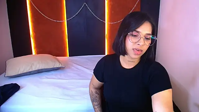 Roxy_Hott's cam snapshot