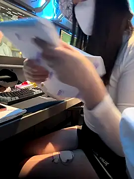 nideanbaby's cam snapshot