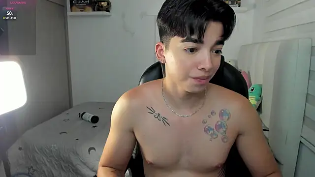 santy7v7 live sex cam