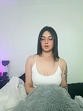 Isa_Maiden1's cam snapshot