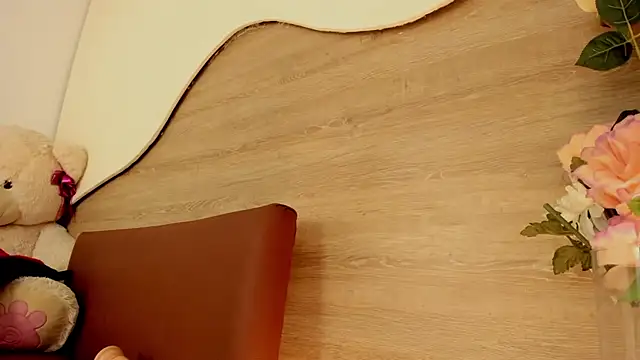 AMARA_BRUNET's cam snapshot