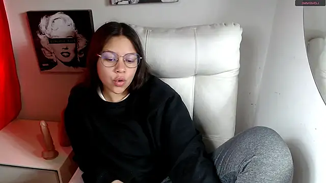 SamanthaRoldaan live sex cam