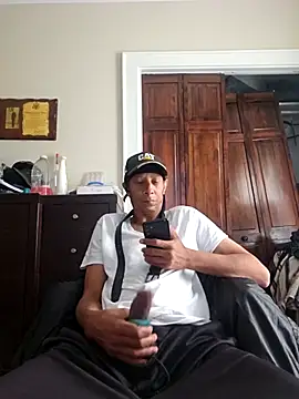 Vybezmaster live sex cam