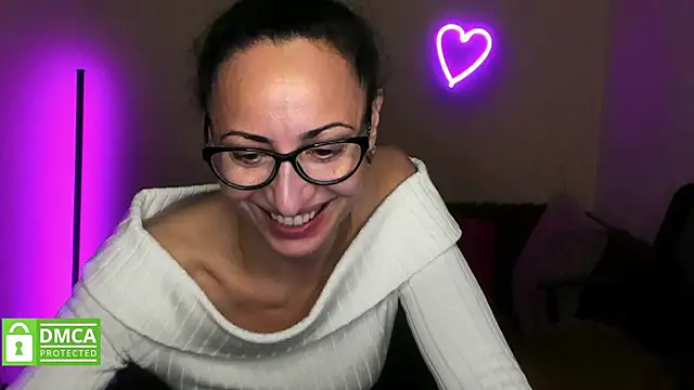 Arianasweety23's cam snapshot