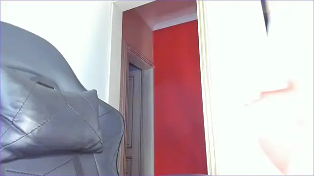 taeni_lara live sex cam