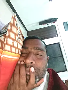 Chanderi19's cam snapshot