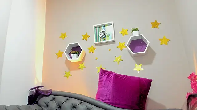 Laskhmi_'s cam snapshot