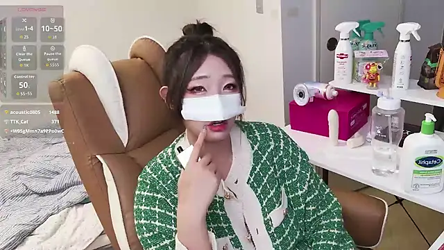 Milk_Sola live sex cam