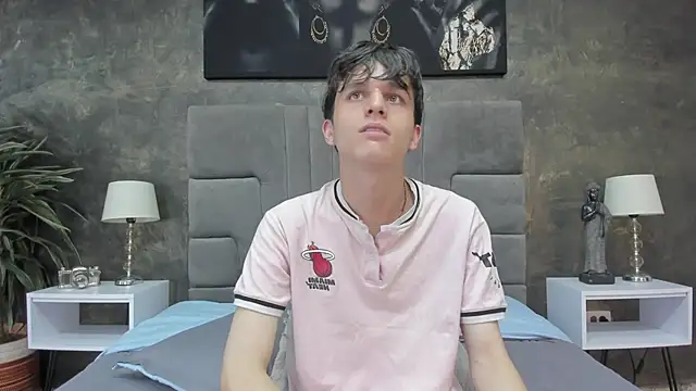 bruce_hans live sex cam