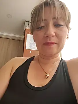 tata_sanz_ live sex cam