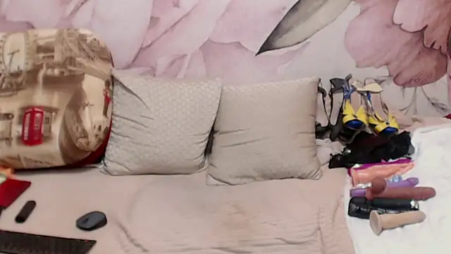 sweetymommyRina live sex cam