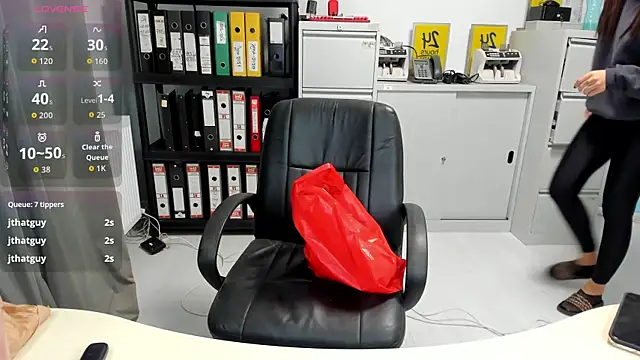 kilenyapatrice live sex cam