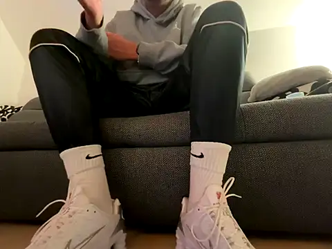 nikeaddicted2 live sex cam