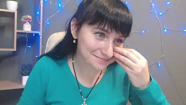 NinaFlawlees live sex cam