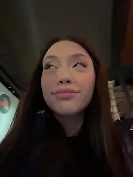 SnappyHappy live sex cam