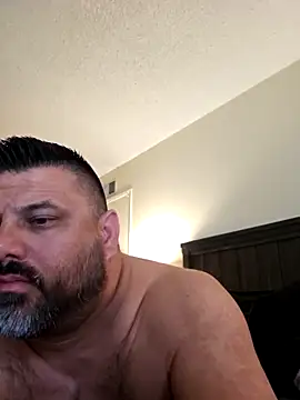 Roddog18 live sex cam