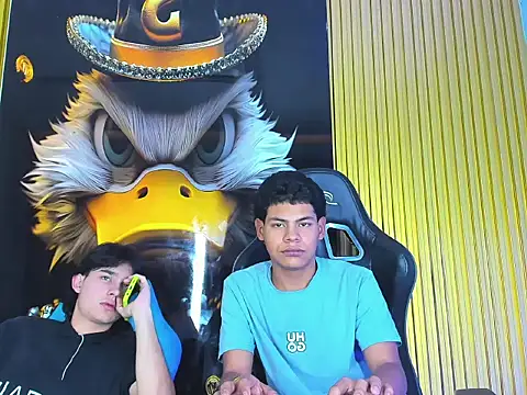 Tommy_bigcock19 live sex cam