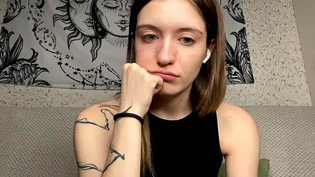 MiriamDongo's cam snapshot