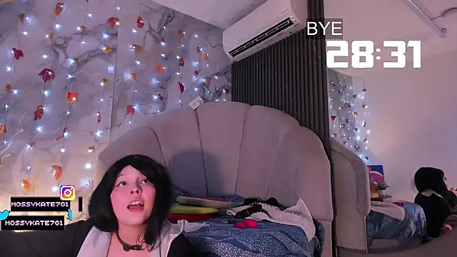 Katemoss70 live sex cam