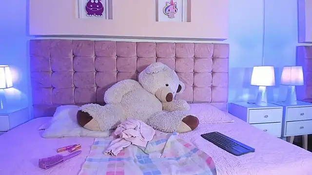 Katy_Gomez_'s cam snapshot