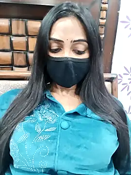 Yours-Bebo live sex cam